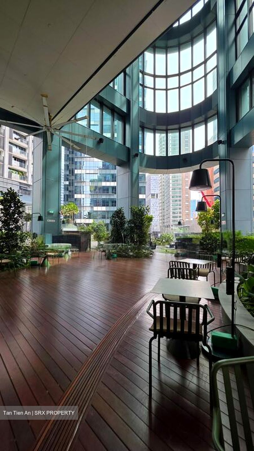 Hub Synergy Point (D2), Office #625903771
